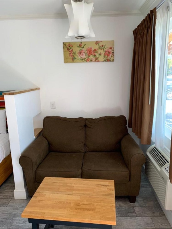 Sandyland Reef Inn image 20